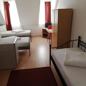  Bed & Breakfast Feldschloessl