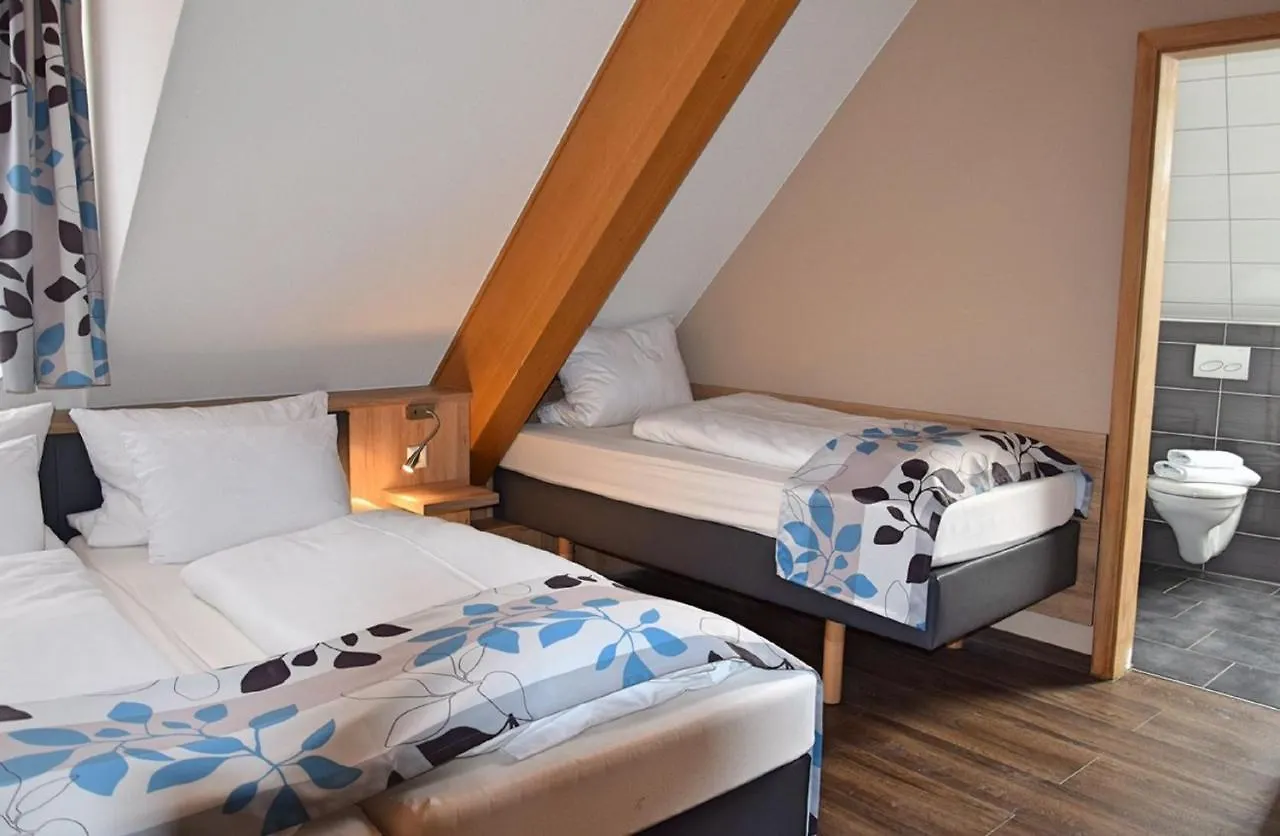 Cafe-Hotel Altreuter Nördlingen Ξενοδοχείο